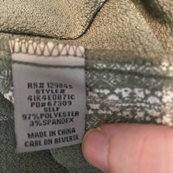 Bailey Blue Womens Size Medium Off Shoulder Sage Green & White Tie Front Jumper - Picture 7 of 9